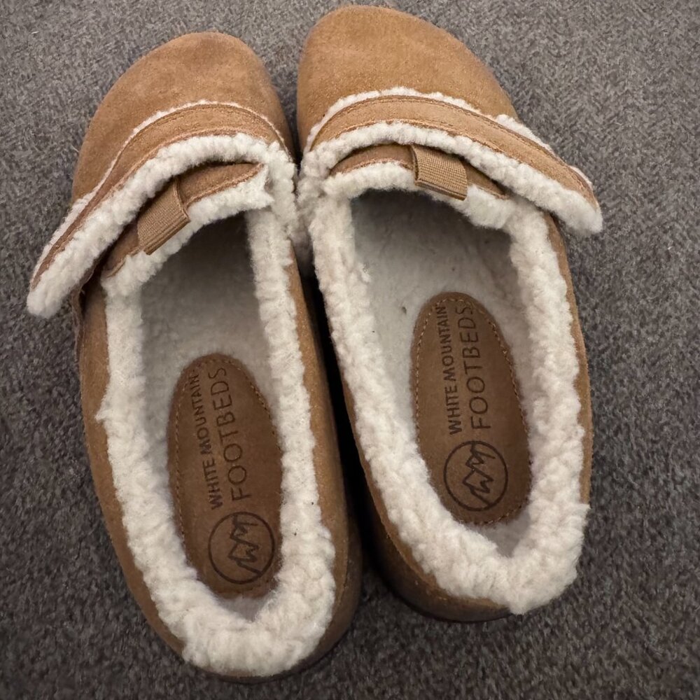 White Mountain Suede Shearling Lined Footbed Clogs Women’s 6 New In Box - Picture 5 of 11
